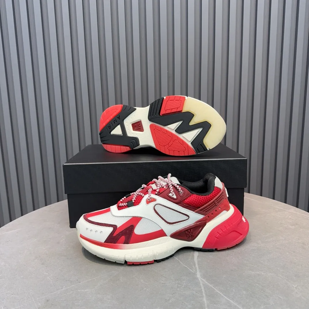 [AMIRI Amir] P: 760💰Size for couples: Female 35-40; Male 39-44; (Customized at 45.46) AMIRI Amir New Autumn and Winter Products New Autumn Latest Catwalk Couple Color Block Bread Casual Sports Shoes Series 〰 Casual fashion style full of details New generation of bone shoes popular classic upgrades Super comfortable and super popular! AUTRY is an exclusive version of AUTRY couple casual shoes from a high street brand in Los Angeles. Many celebrity Internet celebrities have the same style. Chinese new rapper Xiaobai Gali, Wang Yibo, Yang Mi and other Internet celebrity bloggers are competing for their feet. The three-dimensional molded metal logo on the side of the AJ1 shoe is on par with Nike's popular Fog. The heroic value instantly has a bit of punk rock flavor, all showing fashion sense and street style... ▪ Upper: original custom-made cowhide + original custom-made breathable mesh ▪Inner lining: original customized breathable mesh ▪Outsole: original molded two-color TPU rubber combination outsole.